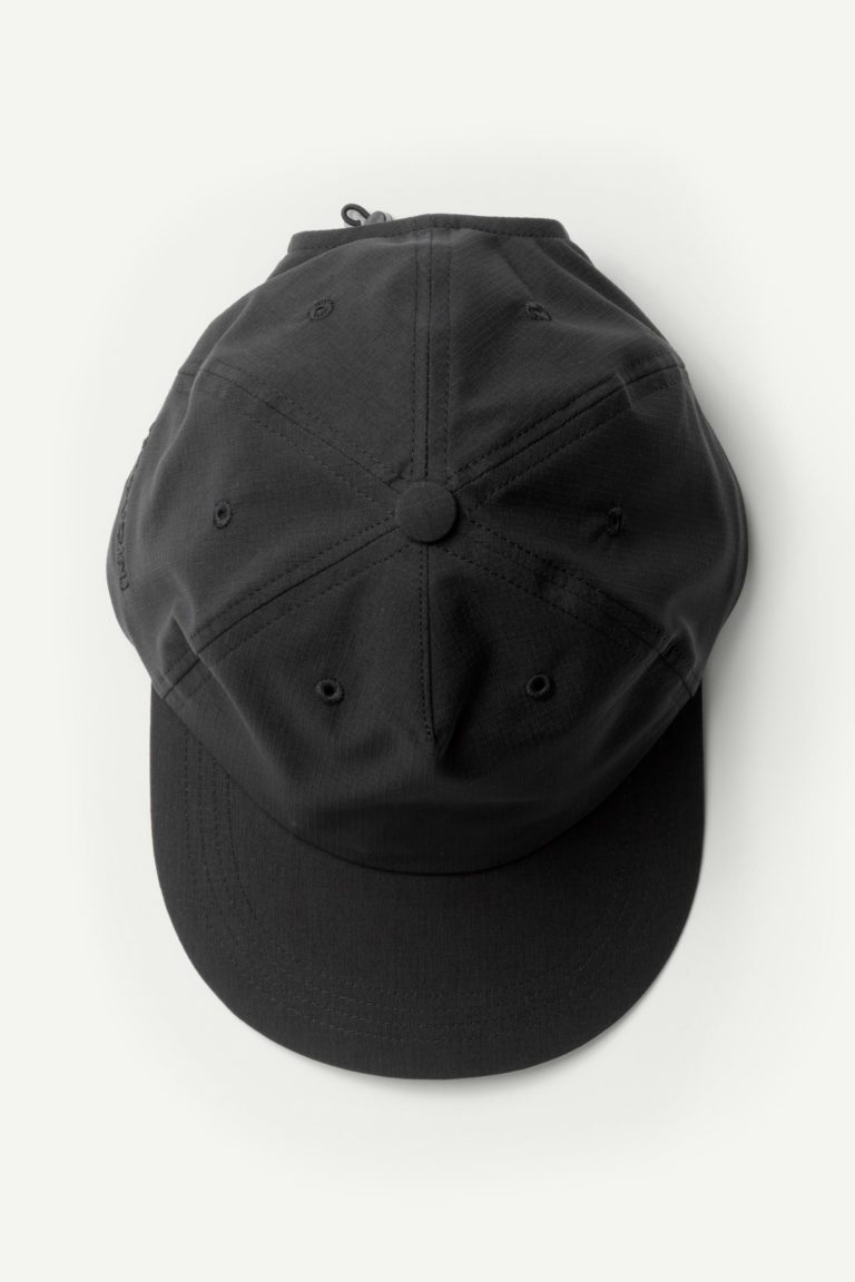 cap laget av resirkulert polyester