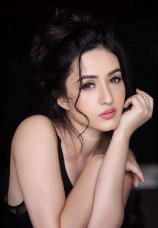 Aditi Budhathoki hot