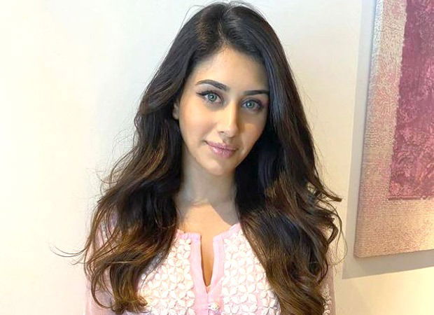 warina Hussain quits social media