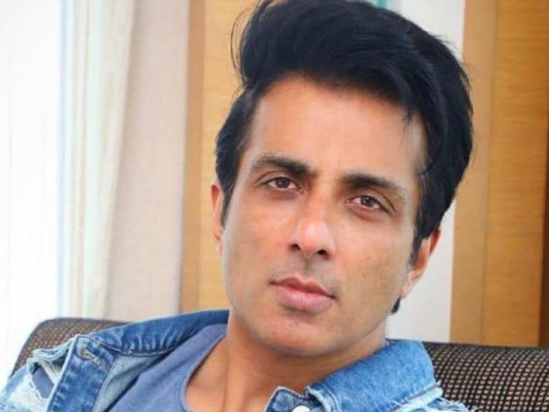 Sonu Sood clears the confusion on the bed