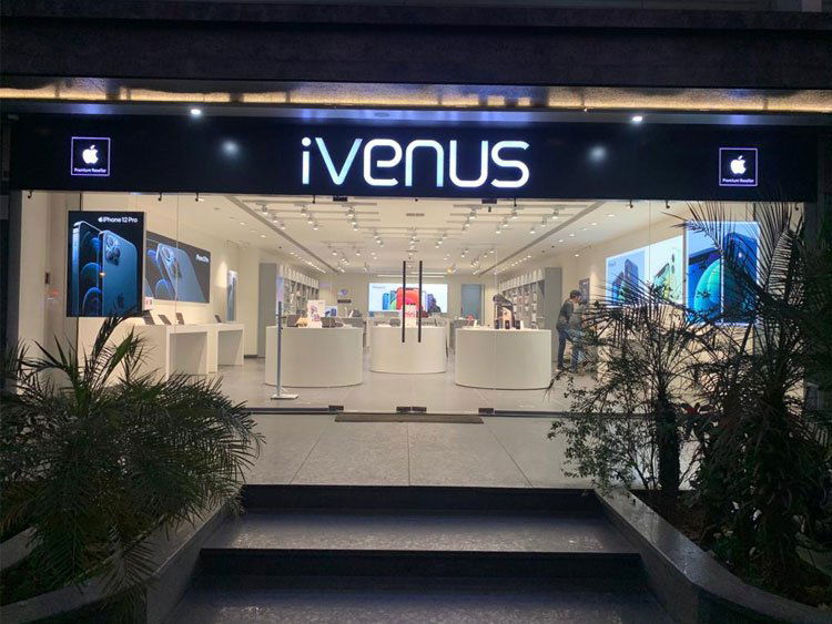 IVenus Official Apple Store In Vadodara | IPhone 11 Price OP Road