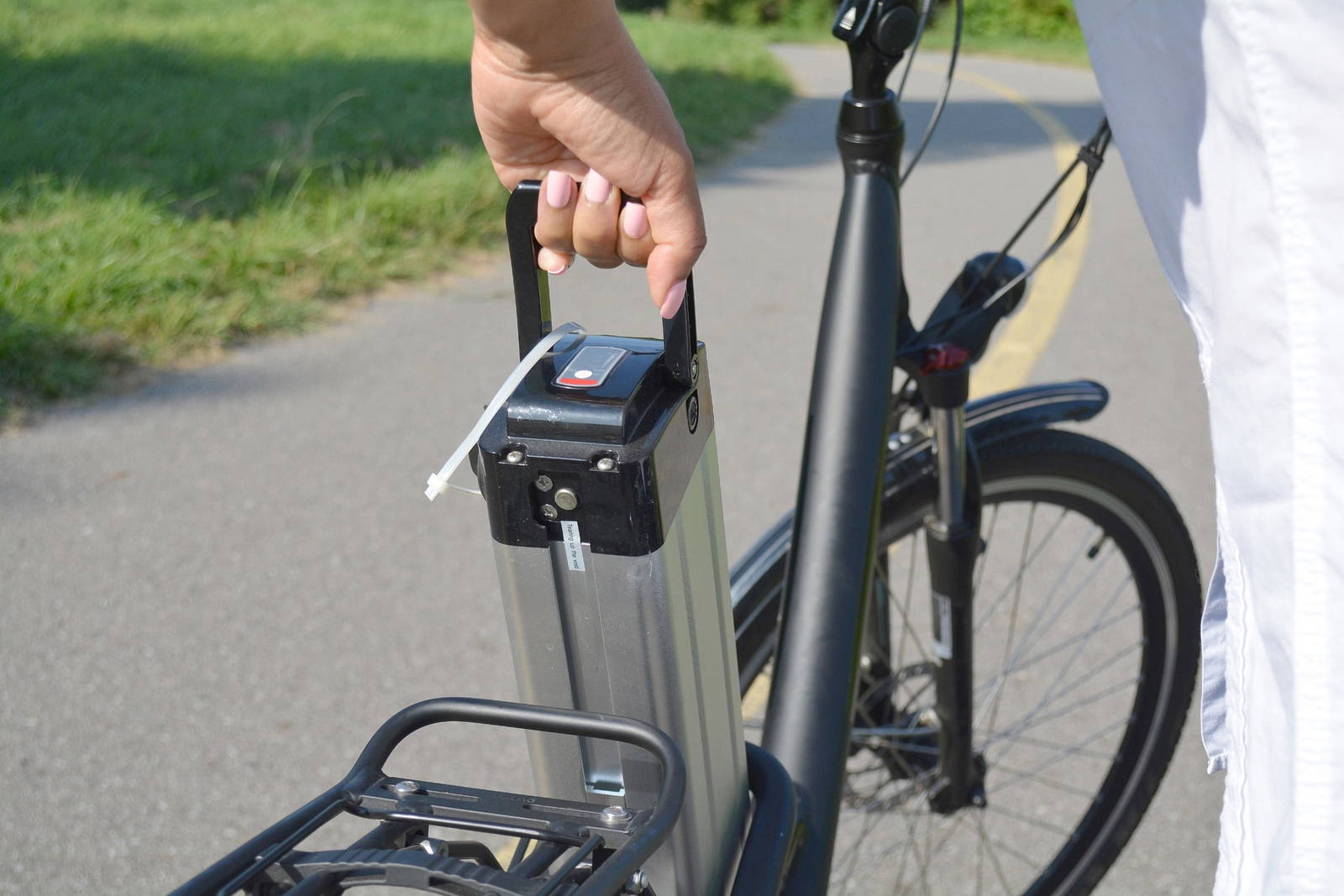 Can You Ride an Ebike Without the Battery